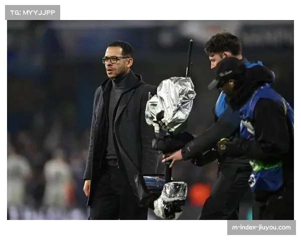 切尔西右路攻防体系需调整 里斯詹姆斯伤缺影响边路推进能力